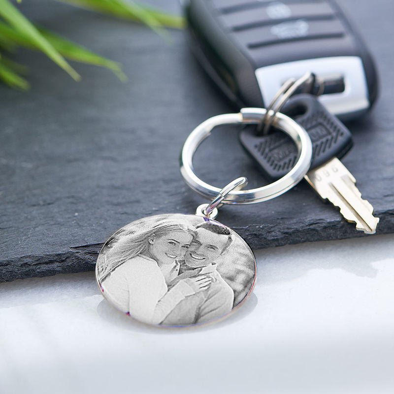 Engraved Round Photo Keychain - Triki Jewelry