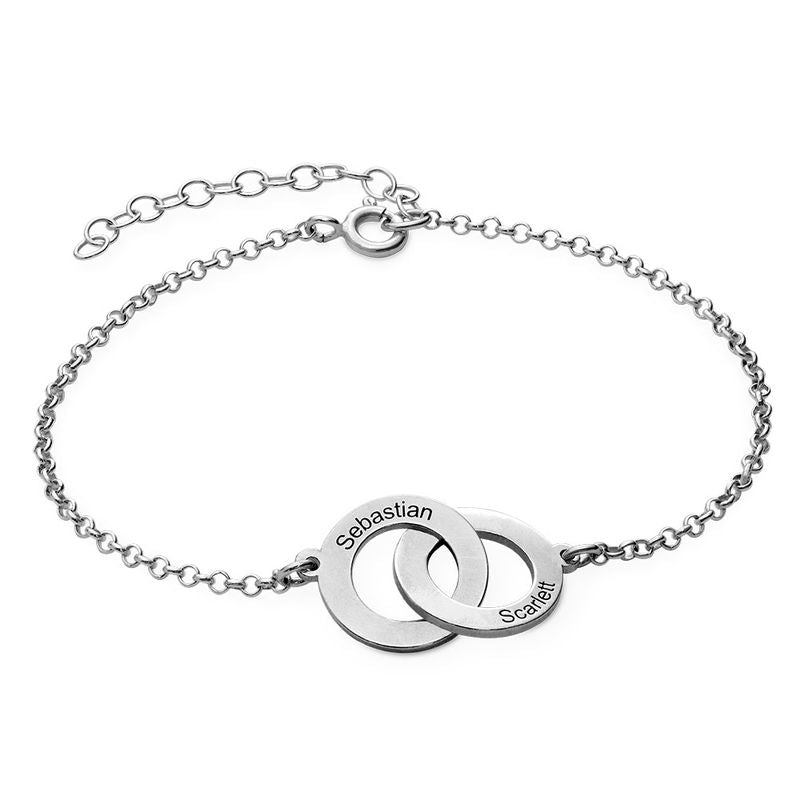 Interlocking Circles Bracelet with Engraving in Sterling Silver - Triki Jewelry