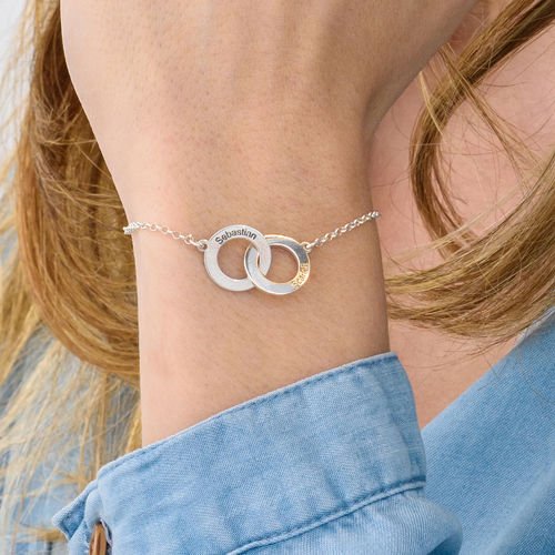 Interlocking Circles Bracelet with Engraving in Sterling Silver - Triki Jewelry